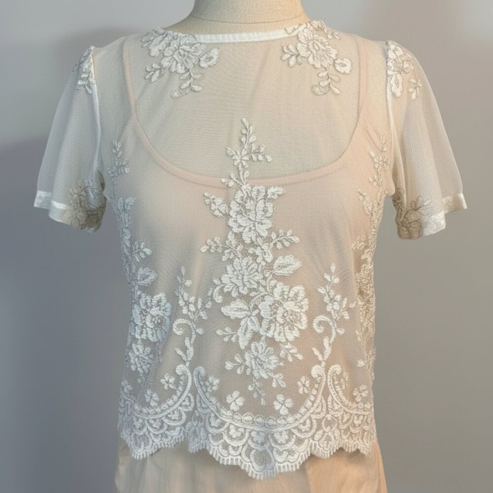 vintage‎ Sheer Floral Embroidered Mesh Top Ivory XSmall Scalloped Hem